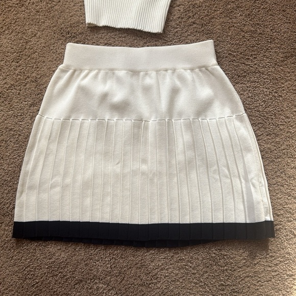 EUC Women's Commense Size XS Contrast Trim Mini Skirt Set Cream White Black - Picture 5 of 9